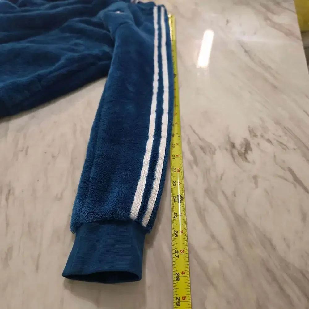 adidas originals sherpa